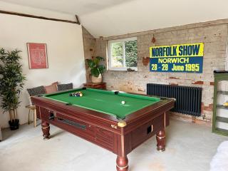 Highview House Norfolk Coast - seaviews, beach, hot tub - 3