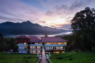 Dream Catcher Plantation Resort - Munnar - 9