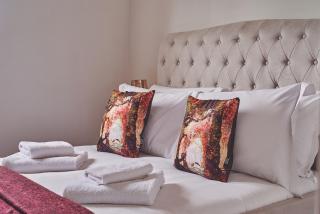 Squirrel Barn - Couples Cotswold Retreat - 2