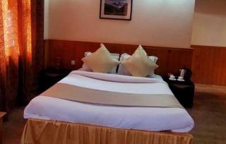Rufina Norling Zimkhang - Lachung - 4
