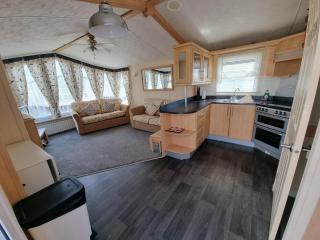 Meadow Lakes 56 - Chapel Saint Leonards - 6