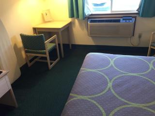 Super 8 by Wyndham Willcox - Willcox - 2