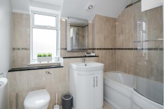 Roomspace Serviced Apartments - Lomond Court - Surbiton - 2