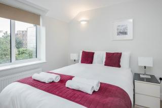 Roomspace Serviced Apartments - Nevis Court - Surbiton - 3