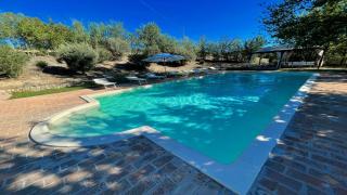 Todi By The PoolSleeps 10Exclusive PoolWalk To Todi 5 KmsRestaurant 05 Kms - Petroro - 8