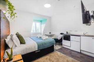 Stylish Eco Aparthotel in Folkestone Studios with Kitchenettes - Perfect for Contractors and Holiday Makers - 1