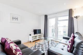 Roomspace Serviced Apartments - Abbot's Yard - Guildford - 3