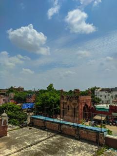 Hotel Goverdhan - Walking to Raja Ki Mandi Railway and 3km from ISBT - 4