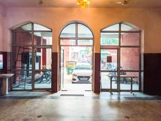 Hotel Goverdhan - Walking to Raja Ki Mandi Railway and 3km from ISBT - 7
