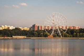 SUNSHINE - New & Quiet 1BR Apt, Business area, close to Airport, Highway A3, Subway - Bucarest - 2