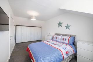 Cleethorpes Holiday Home SLEEPS 6 - 8