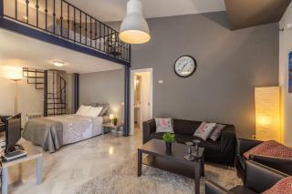 GAVIDIA CENTER PREMIUM SUITES, FREE PARKING - Sevilha - 0