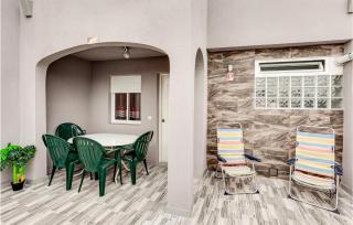 3 Bedroom Lovely Home In Torrevieja - 3