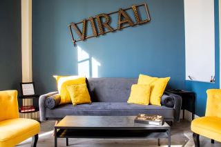 The Loft - Superb 2 bedrooms on top floor with terrace - 10min to Palais & Beach! - 0