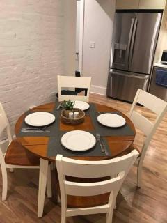 Spacious 2 bed 2 bath Downtown OTR condo minutes walk to the Reds Bengals stadium & more! - Cincinnati - 2