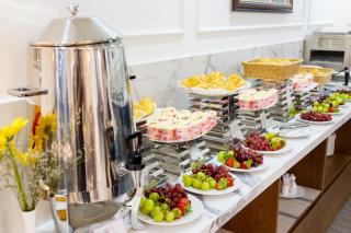 Wisteria Hotel Dalat - 2