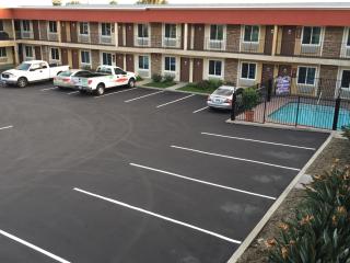 Ontario Inn & Suites - 2