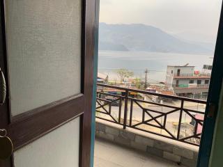Lake Vision Guesthouse - Pokhara - 2