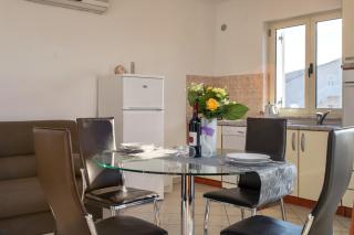 Apartments Jakic - 1