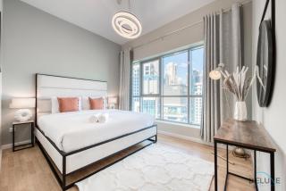 Elegant 2BR at The Point Dubai Marina by Deluxe Holiday Homes - Dubai - 5