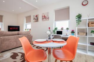 Modern Elegant Luxury 1 bed flat Free parking - - 4