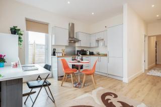 Modern Elegant Luxury 1 bed flat Free parking - - 3
