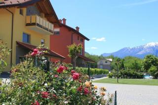 Rose Gialla Firsia Garten Ferienwohnung EG - Colico - 0