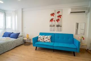 Apt. p/3 10' from the beach w/Wifi in Torremolinos - Torremolinos - 1
