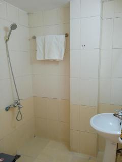 Le Petit Hotel & Travel - Hanoi - 9