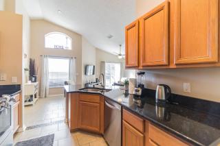 Terra Verde Resort!! Private Pool, Game Room, Near Disney And Universal!! - Kissimmee - 4