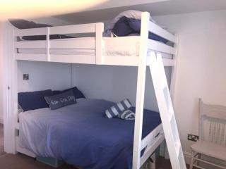 Tudor Apartment (Panoramic Sea Views) - Trearddur - 3