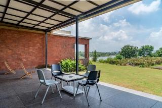SaffronStays Rose Vineyard by the Lake, Nashik - Nashik - 7