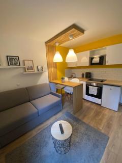 Centre Saint-Gervais studio Jaune moderne proche télécabine 2 pers - Saint-Gervais-les-Bains - 9