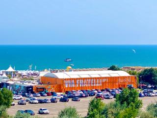 Blue Marine Summerland Apartments - Mamaia - 0