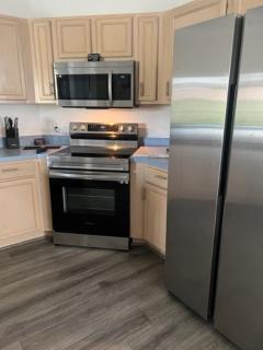 Luxury Villa - 75 inch smart TV, Upgrades throughout! 20 minutes to Disney - Davenport - 1