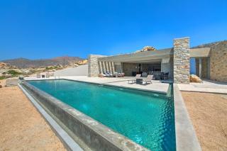 Two Br Luxury Peaceful Mylo Villa With Living Room Close to Mylopotas Beach - 9