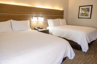 Holiday Inn Express Marshfield - Springfield Area by IHG - Marshfield - 3