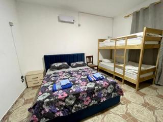 Me & You Hostel - Tirana - 3