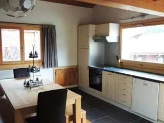 Chalet familial rénové 2 étoiles près du centre, 3 chambres, terrasse, parking, WiFi - FR-1-598-16 - Les Gets - 8