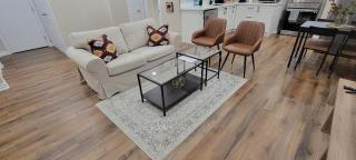 Guest Suite in Whitby - 7