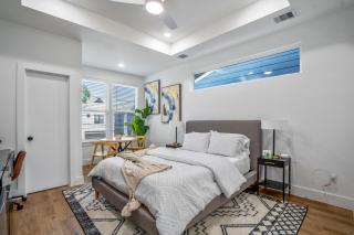 Nestled Nook Studio #3 @ East End Revitalized - Houston - 9