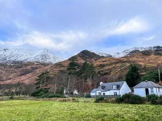 Grieves Cottage - 1