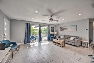Remodeled Naples Getaway with Pool about 1 Mi to Beach! - Naples - 5