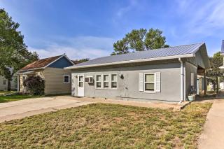 Pet-Friendly Pierre Home with Central Location! - Pierre - 0