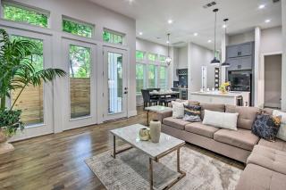 Modern Home w/ Yard: 2 Mi to Downtown Houston! - 7