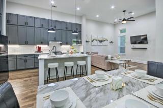 Modern Home w/ Yard: 2 Mi to Downtown Houston! - 1