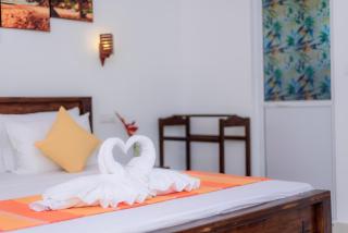 Scenery River Star Hotel - 2