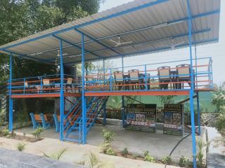 Hotel Mumbai Garden Resort - Karjat - 2