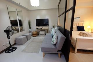 Modern Minimalist 1BR Apartment in Makati - Manila - 3