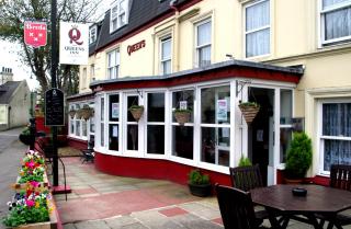 The Queens Inn - St Martin Guernsey - 0